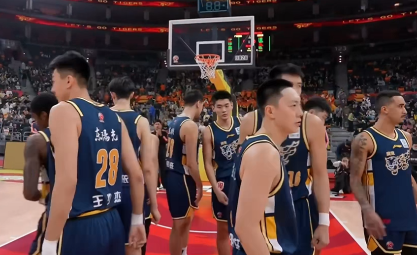 Kaiyun开云官方网站中国登录-CBA疯狂一夜：广东遭上海双杀，前总冠军23连败，最新积分榜如下
