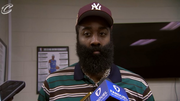 开云体育-中国官网登录入口-哈登谈适应过程：我还在学习 我还住在酒店里&amp;还没安顿下来